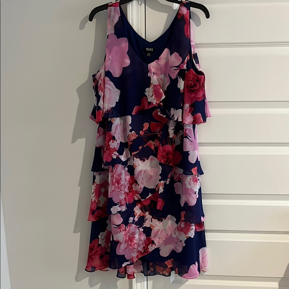 SLNY floral dress